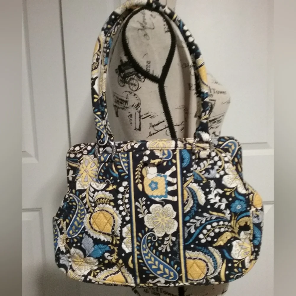 BRAND NEW Vera Bradley Purse